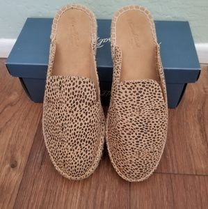 Vintage Thread Leopard Espadrille Size 7